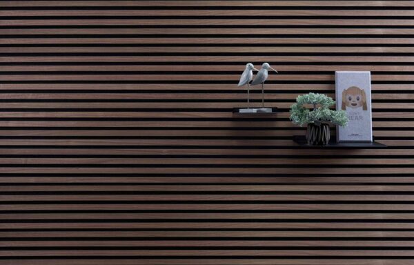 Walnut-panel-Accessory-vandret-low-res.jpg Accessory – Dots